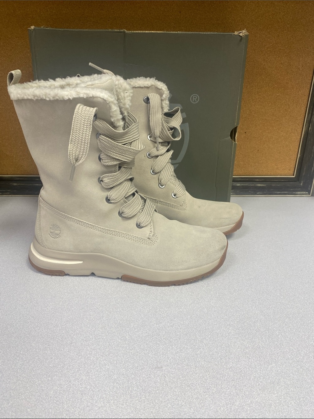 Timberland Women's Light Beige Suede Sherpa-Lined Lace-Up Boots